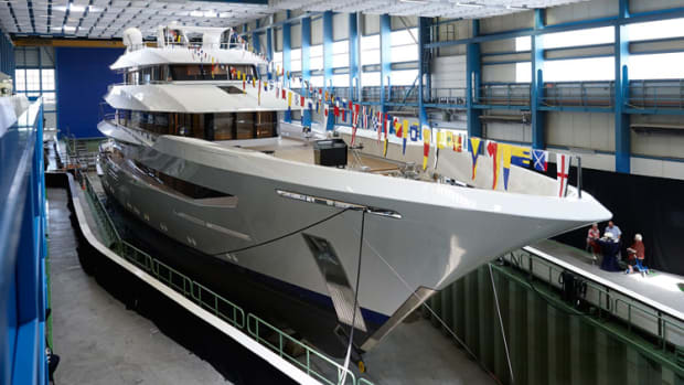 feadship_joy_launched_010-2x750