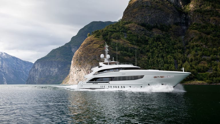 The owners of Heesen’s 50-meter steel Project Oslo24 chose a hybrid propulsion system
