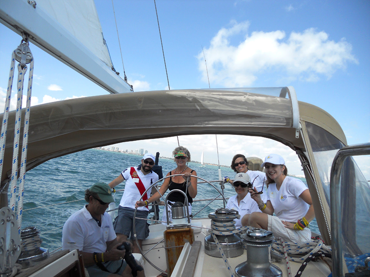 Participants during a Sailing Heals excursion