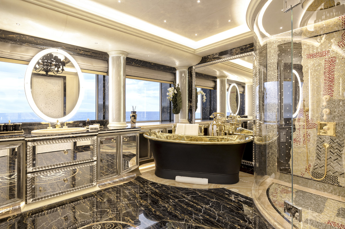 A gilded bathtub in the owner’s bathroom. 
